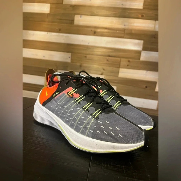 Nike EXP-X14 Black Volt Total Crimson Women Sneakers SZ 9 - Picture 2 of 9